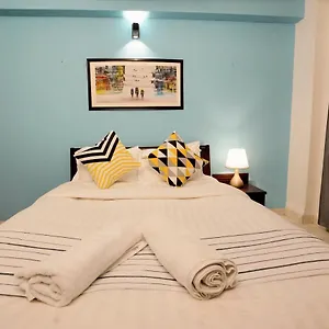 https://gulshan-lovely-3-bedroom-luxury-apartment.hotels-in-dhaka.com